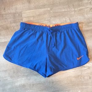 Nike Athletic Shorts Size L